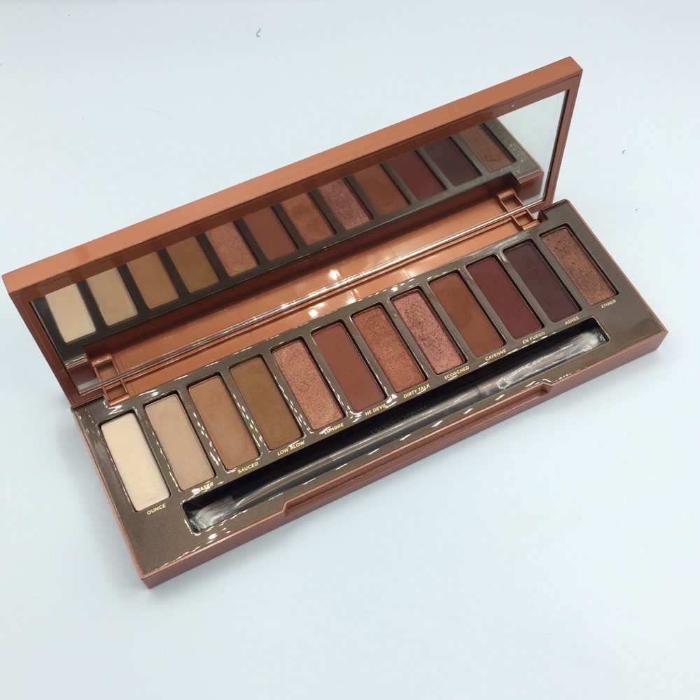Urban Decay Naked Heat Eyeshadow Palette - Picture 2 of 8